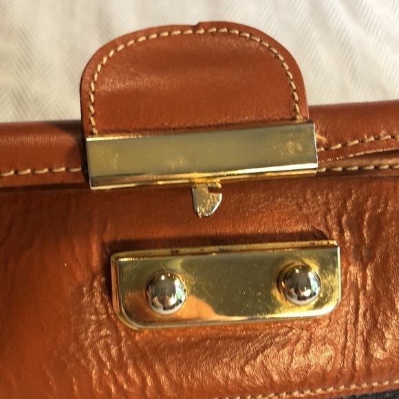 VINTAGE DOONEY BROKEN CLASP 14" X 9" X 5" ALL WEATHER LEATHER handbag. … - Picture 2 of 12